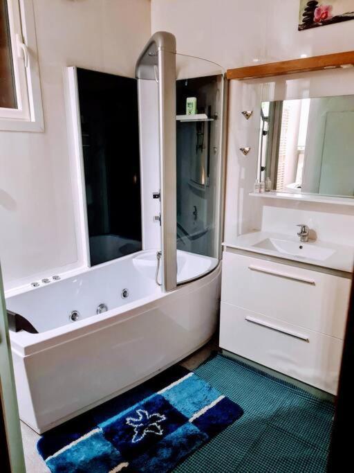 Апартаменти La P'Tite Recre, 3 Couchages, Sauna, Balneo Ам'єн Екстер'єр фото
